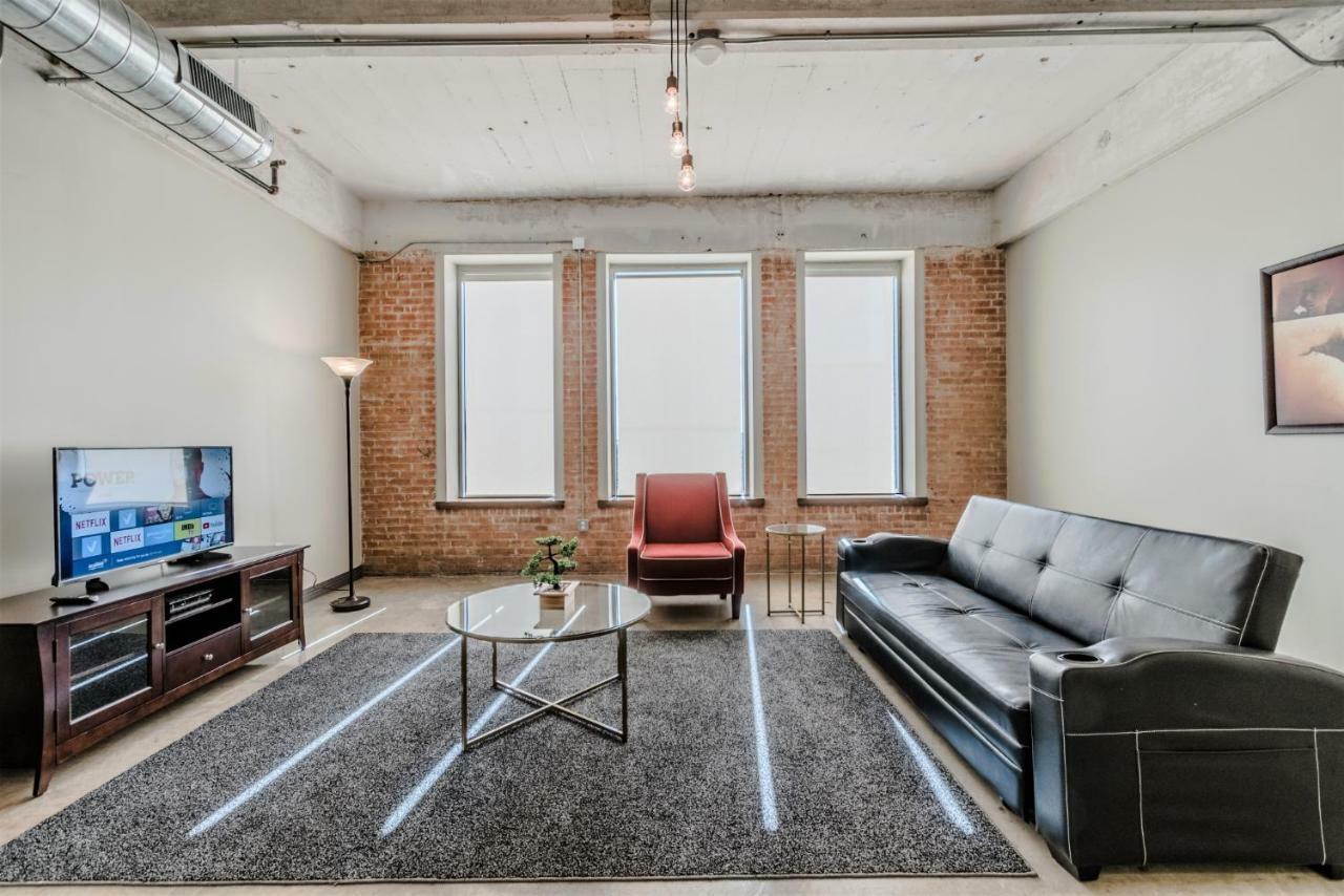 Regal Stays Corporate Apartments - Downtown Далас Екстериор снимка